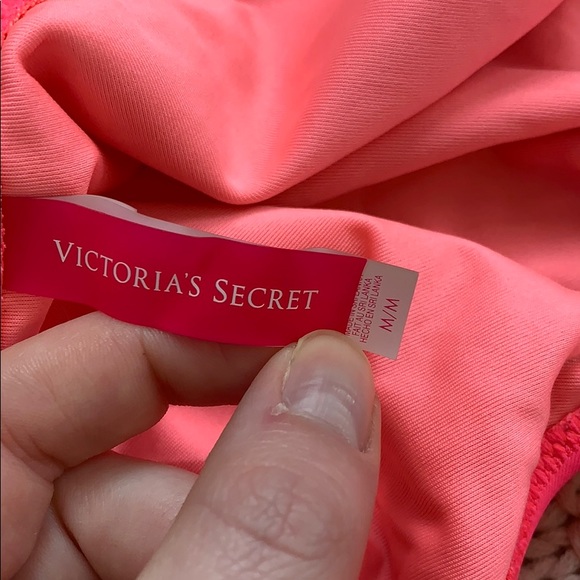 Victoria’s Secret bikini bottoms - Picture 3 of 3
